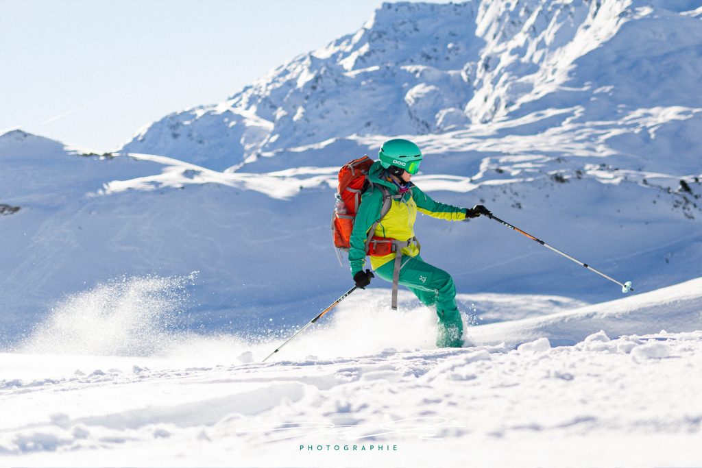 merge Female Powderaction III