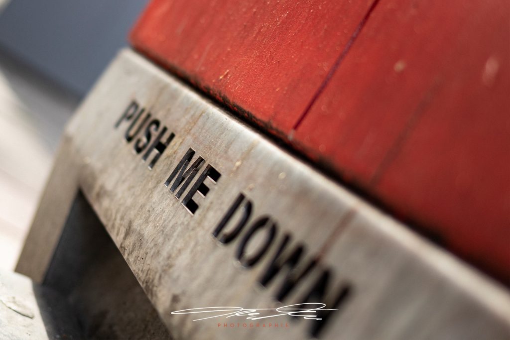 merge (Don't) Push me down!